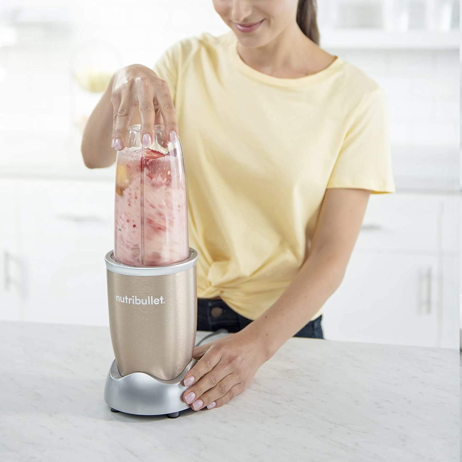 مراجعة خلاط NutriBullet 900W: القوة والوظائف المتعددة لصحة مثالية
